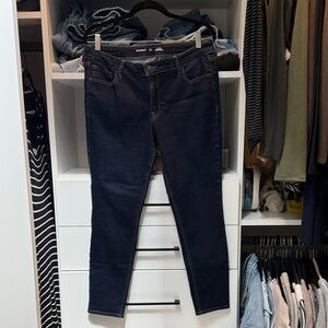 Old Navy Women’s Navy Skinny Jeans